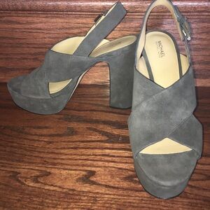*New* Michael Kors Mariana Suede Platform sandals